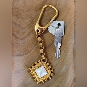 VINTAGE St. John 24K Gold Plated (Faux) Pearl Keychain Key Ring/Fob